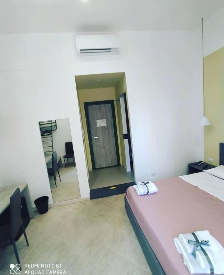 La Casa Di Halley Napoli Bagian luar foto