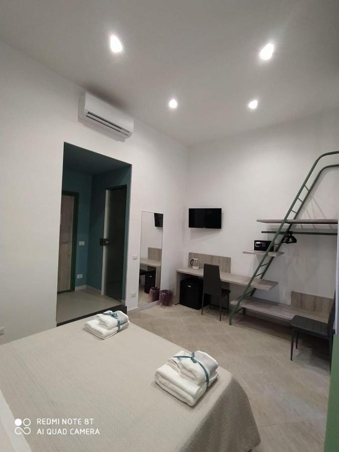 La Casa Di Halley Napoli Bagian luar foto
