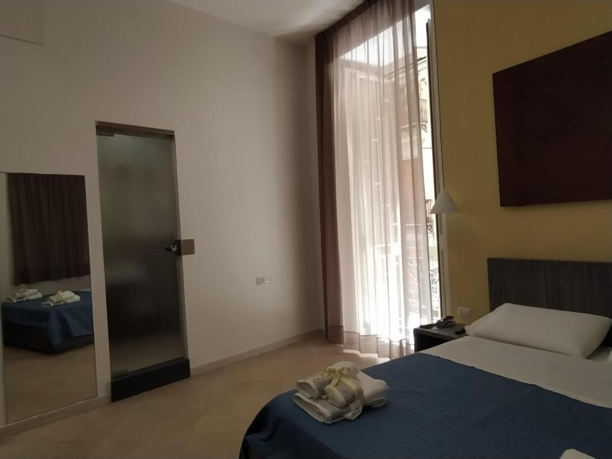 La Casa Di Halley Napoli Bagian luar foto