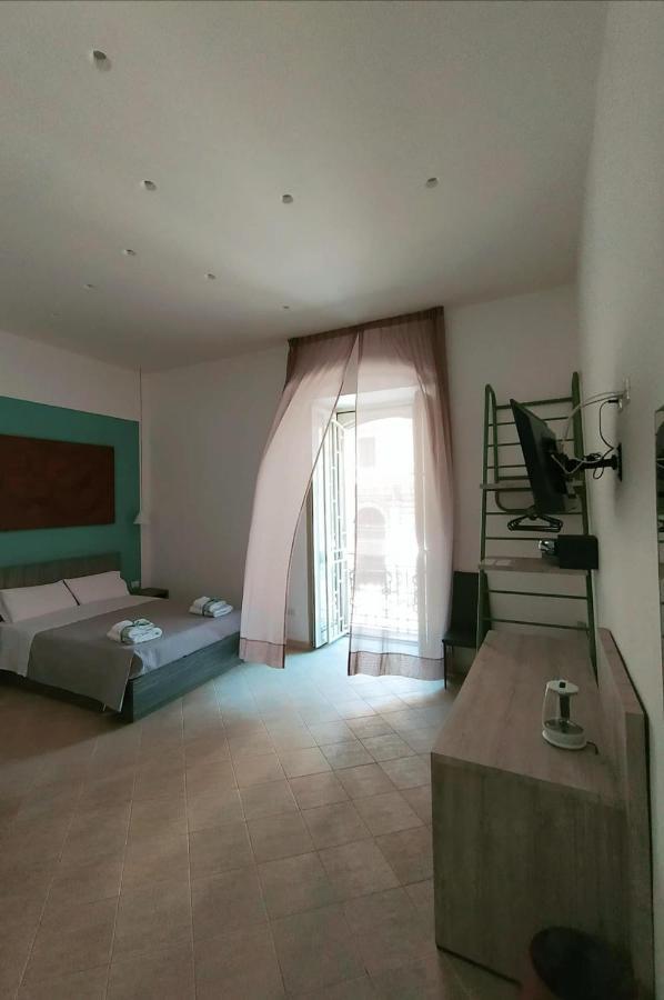 La Casa Di Halley Napoli Bagian luar foto